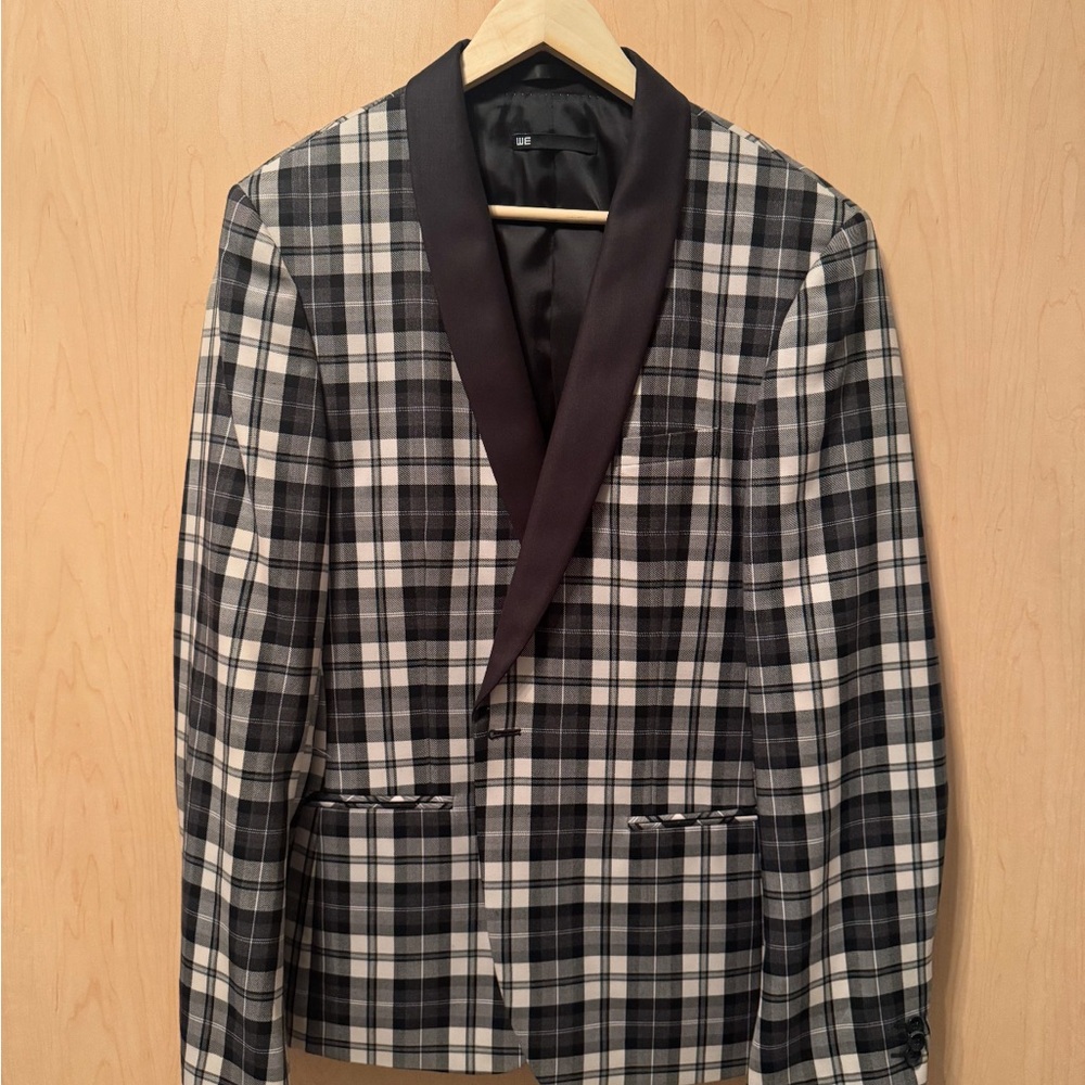 WE men’s blazert size 50 European (42 US )